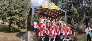 Слънце, трепети и корени