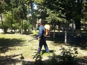 Тази седмица обработват срещу кърлежи паркове и площадки в районите „Младост“,  „Вл. Варненчик“ и „Приморски“