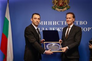 10м3 /10 000 литра. Резервоари/Цистерни/ Бидони/съдове/бункери/ за Вода, Химикали и Горива в Селскостопанска техника в гр. София – ID47406625