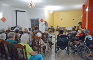 Световноизвестната цигуларка проф. Деворина Гамалова изнесе концерт в дома за стари хора „Гергана“