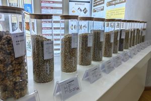 Юнанска масичка за износ на кафе от Китай