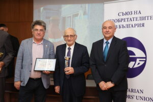 Сребърен медал в конкурса „Изобретател на годината“ за учени от БАН